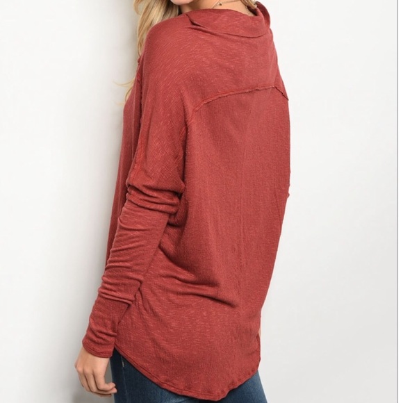 🌴BLACK LONG SLEEVE🍍 - Picture 4 of 4